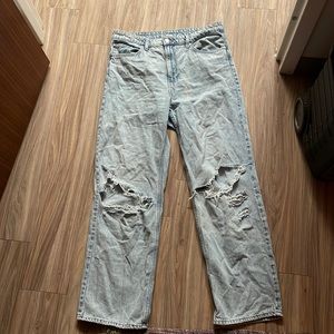 light wash boyfriend jeans